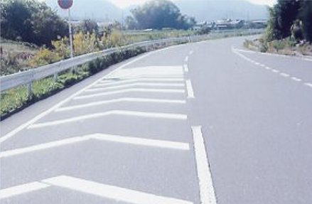 道路 昼